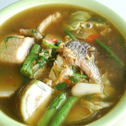 แกงอ่อมไก่