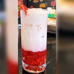 No.WT0022 สตอเบอรี่นมสด