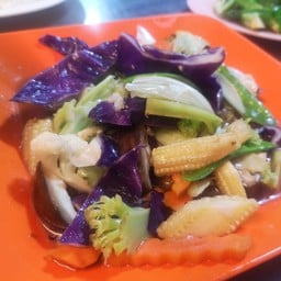 มาในฐานะคนกินเจ​ แต่คงทำได้แค่กินมัง  เมื่อต้องเดินทาง​ ก็ดีครับเมนูนี้ให้ผักมาห