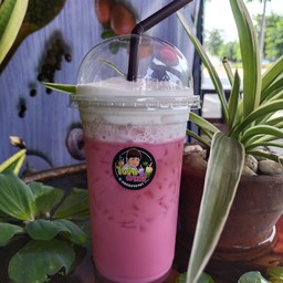 นมชมพูเย็น