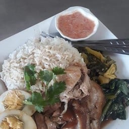 ข้าวขาหมู