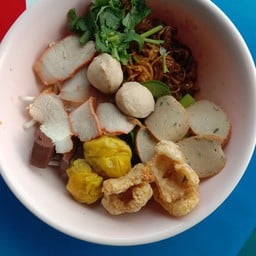 ก๋วยเตี๋ยวหมูแดง ป๊อก ป๊อก รถซาเล้ง สูตรต้นตำหรับ