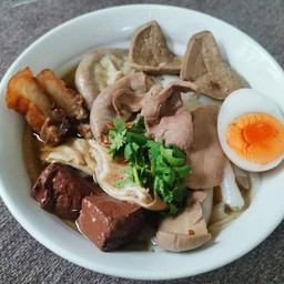 เจ้หมวย ต้มเลือดหมู ก๋วยจั๊บ ก๋วยเตี่ยวเป็ด
