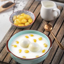 บัวลอยแปะก๊วยนมสด