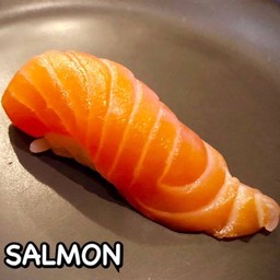 Salmon nigiri 1p