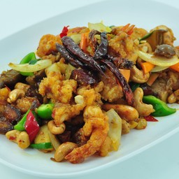 ไก่ผัดเม็ดมะม่วง