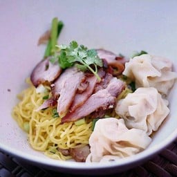 บะหมี่หมูแดง + เกี๊ยวกุ้ง