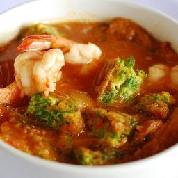 แกงส้มชะอมไข่