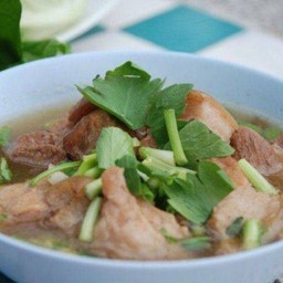 ต้มแซบหมู