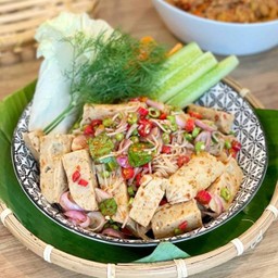 ยำขนมจีนหมูยอ