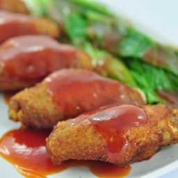 ปีกไก่ทอดซอสแดง