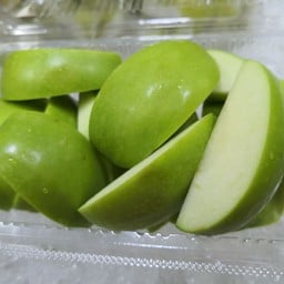 แอปเปิ้ลเขียว  หั่นพร้อมทาน
