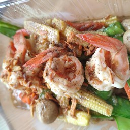 ผัดผักรวมกุ้ง