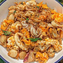 ผัดมาม่า(เลือกเนื้อได้จ้า)