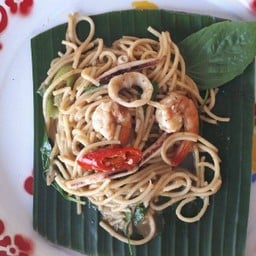 สปาเก็ตตี้ผัดเขียวหวาน ทะเล