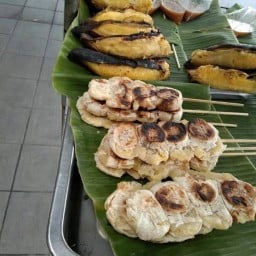 ก๋วยเตี๋ยวหมูน้ำตกรสเด็ดวิเชียรเจ้าเก่า กล้วยปิ้งโบราณสูตรอยุธยา