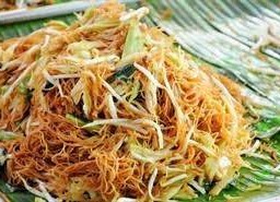 อาหารเจ (ผัดซีอิ๊วเจ เส้นหมี่)