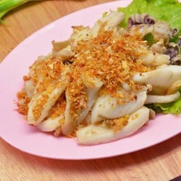 ปลาหมึกทอดกระเทียม