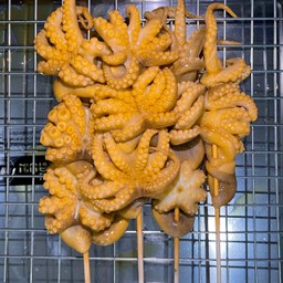 ปลาหมึกย่างอร่อยไม่รู้หยุด