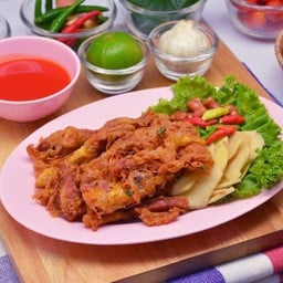 แหนมชุปไข่ทอด