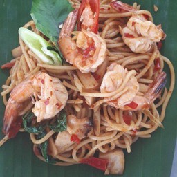 สปาเก๊ตตี้ ผัดต้มยำกุ้ง
