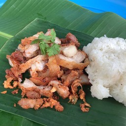 ข้าวเหนียวหมูสามชั้น