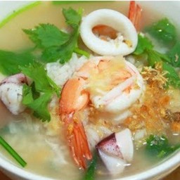[อร่อยซ่ากับโค้ก] ข้าวต้มทะเล +  โค้ก ออริจินัล (กระป๋อง)