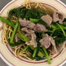 ราดหน้าหมี่กรอบ