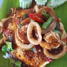 ข้าวไข่ข้น พริกแกงทะเล