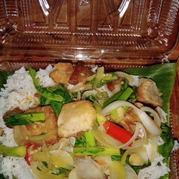 ครัวอิ่มพุง  ลำปาง