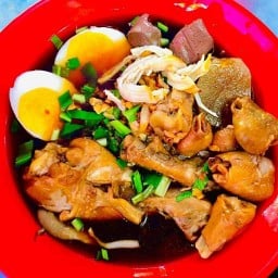 ก๋วยเตี๋ยวไก่มะระ (เต๋วไก่ซิ่ง) หน้าการประปา ทุ่งมหาเมฆ (เจ้าเก่า สาทรซอย 2)🍜🍜🍜  LINE ID: @352yixgz
