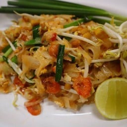 ผัดไทย (Pad Thai)