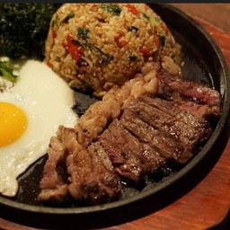 Basil Fried Rice With Beef Steak And Fried Egg
