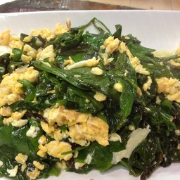 ผัดผักเหมียงไข่