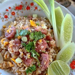 ข้าวผัดแหนมหมู