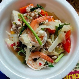 ร้านยำเเซ่บเว่อ