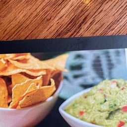 Chip and guacamole