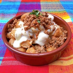 Papa con chorizo