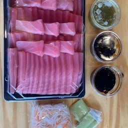 ทูน่าซาชิมิ 1000g free!