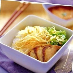 ขนมจีนทรงเครื่อง