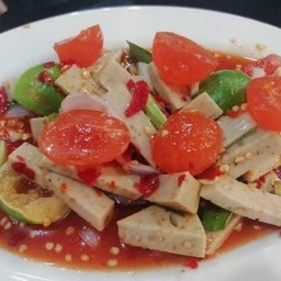 ตำหมูยอ+ไข่แดงเค็ม