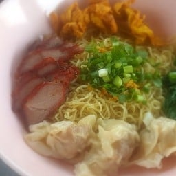 บะหมี่เซาะกราว - ถนนสุนทรเทพ