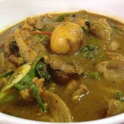 แกงพริกไก่บ้าน