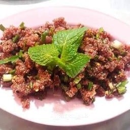 ก้อยหมู ดิบ