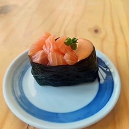 ซูชิแซลมอนสับ