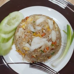 ข้าวผัดปู เมืองพราน