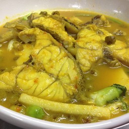 แกงส้มปลากระพง