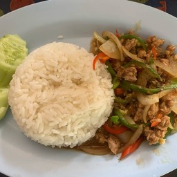 ข้าวผัดพริกสดหมูสับ