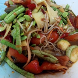 ส้มตำพี่เรือน หลังกองร้อย