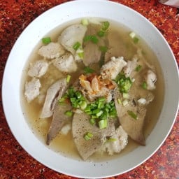 บระเจ้าโจ๊ก เกาเหลาเลือดหมูจันทรา